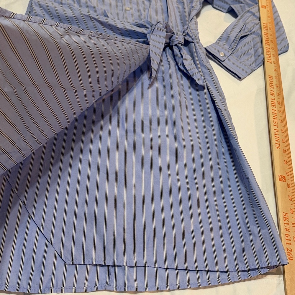 LOFT Light Blue Striped Half Button-Up Shirt  Dress size 6 NWT Cotton - Picture 5 of 8